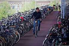 Велосипедисты ведут борьбу за безопасные велопарковки
