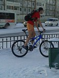Суровый Якутский велосипедист