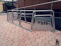 У банка ВТБ появилась современная велосипедная парковка